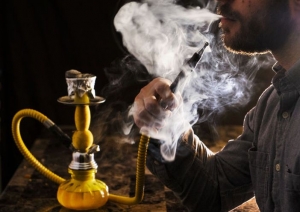 Shisha mit LED-Beleuchtung: Stilvolle Wasserpfeifen für das ultimative Erlebnis