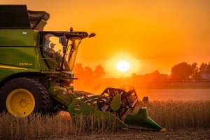 Understanding the Agricultural Harvester Market: Key Players & Emerging Startups (2025-2034)