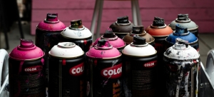 10 Brilliant Ways to Use Glitter Spray Paint for Home Decor
