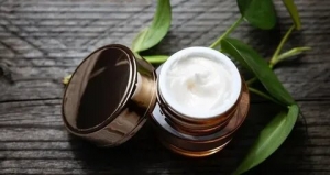 Affordable Acne Lift Creams: Price Guide for Shoppers in Pakistan: