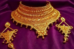 The Best Bridal Gold Jewellery in Edmonton: Find Your Perfect Set at The Punjab Jewellers