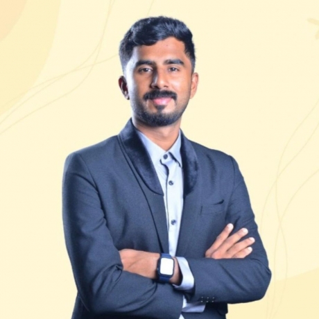 e-commerce consultant Mujeeb