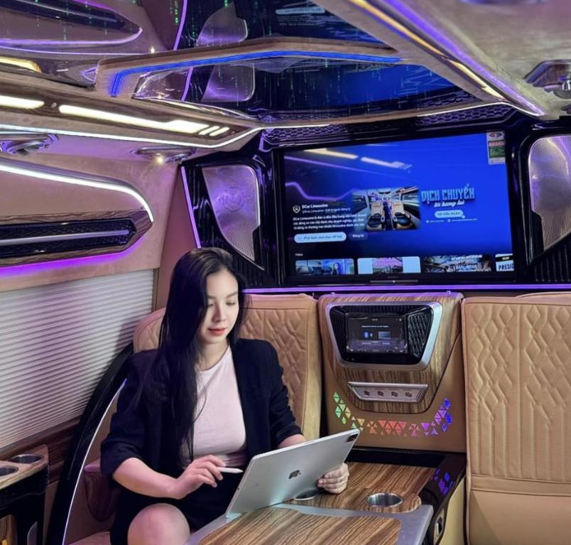 limousine Thuê xe