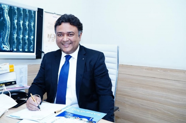 Lal Dr. Rohit