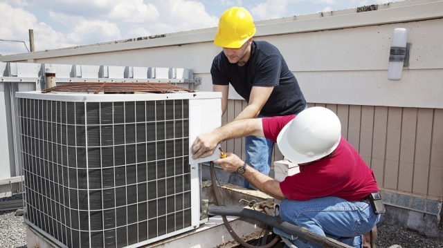 AC Repair Men at work