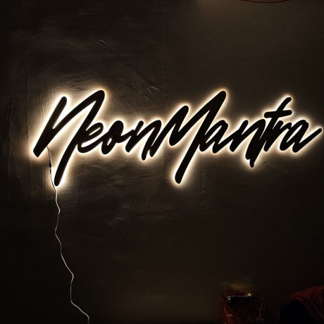 Mantra Neon