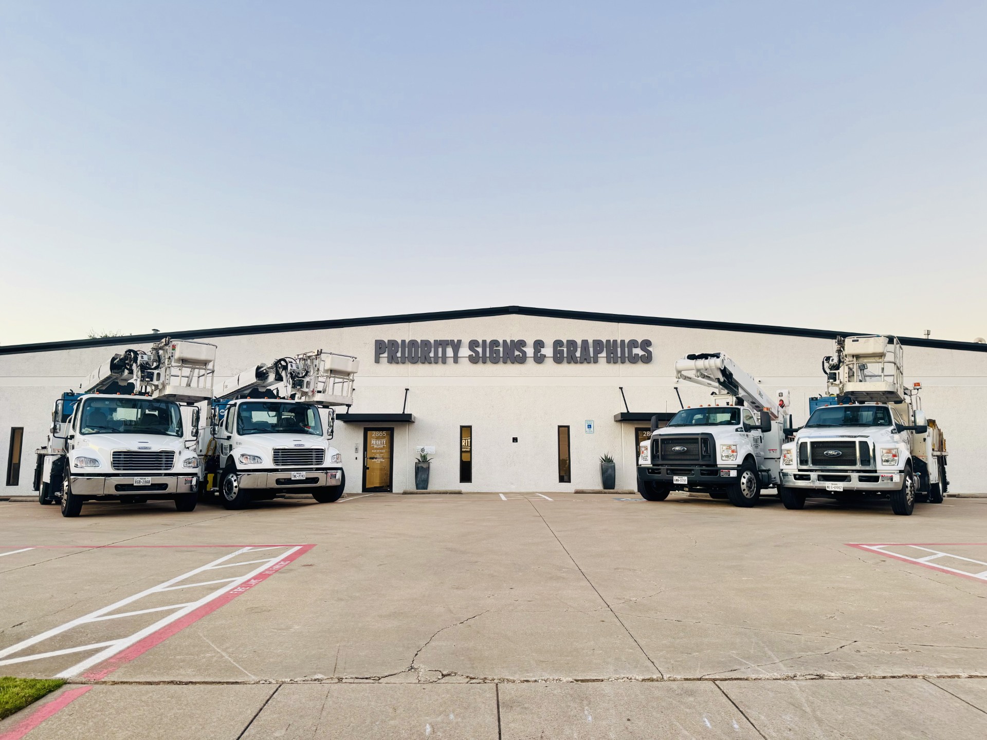 and Graphics Priority Signs