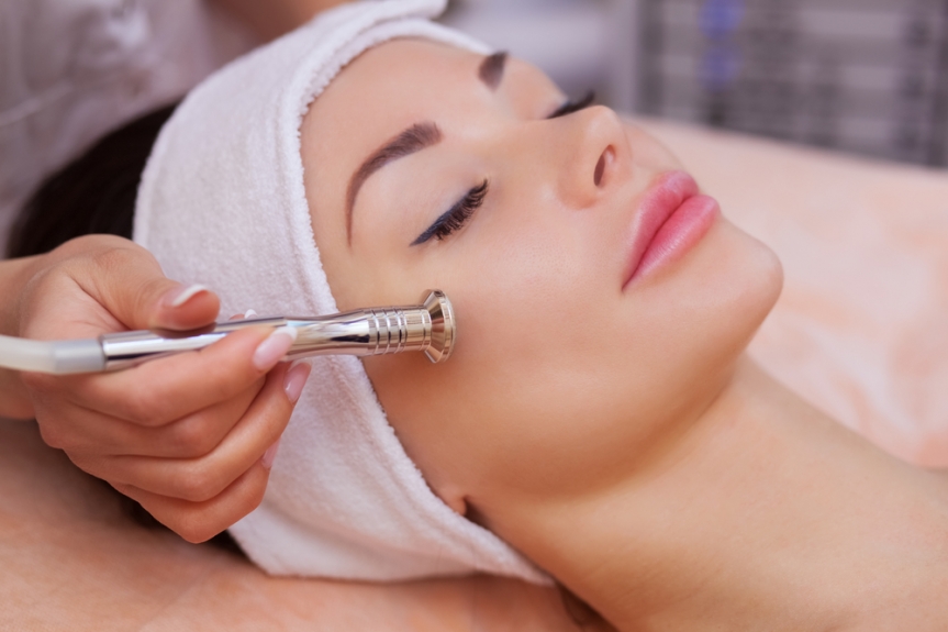 The Ultimate Guide to Laser Therapy for Acne Scar Improvement