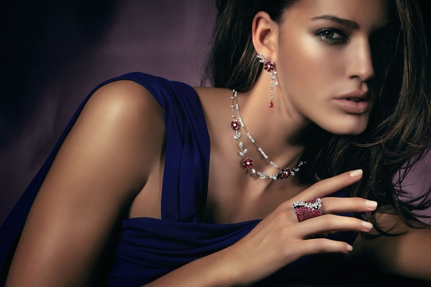 Wholesale Jewellery Trends: What’s Hot in 2024?