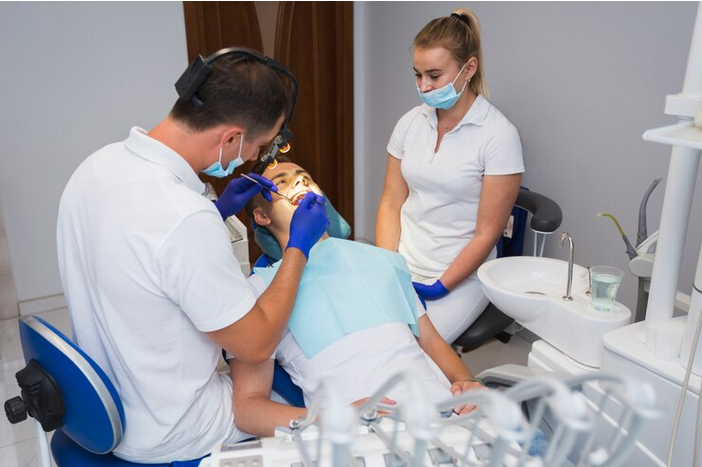 Meet the Top Dentists in Beverly Hills: Excellence in Dental Care