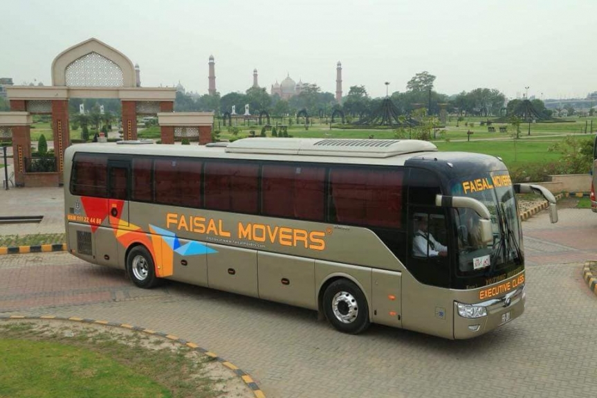 The Rise of Luxury Bus Services in Pakistan