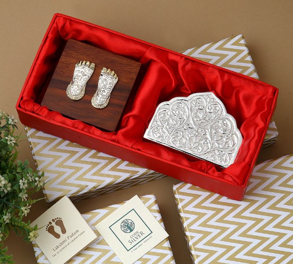 Explore Stylish Wedding Guest Hampers to Impress Your Guests