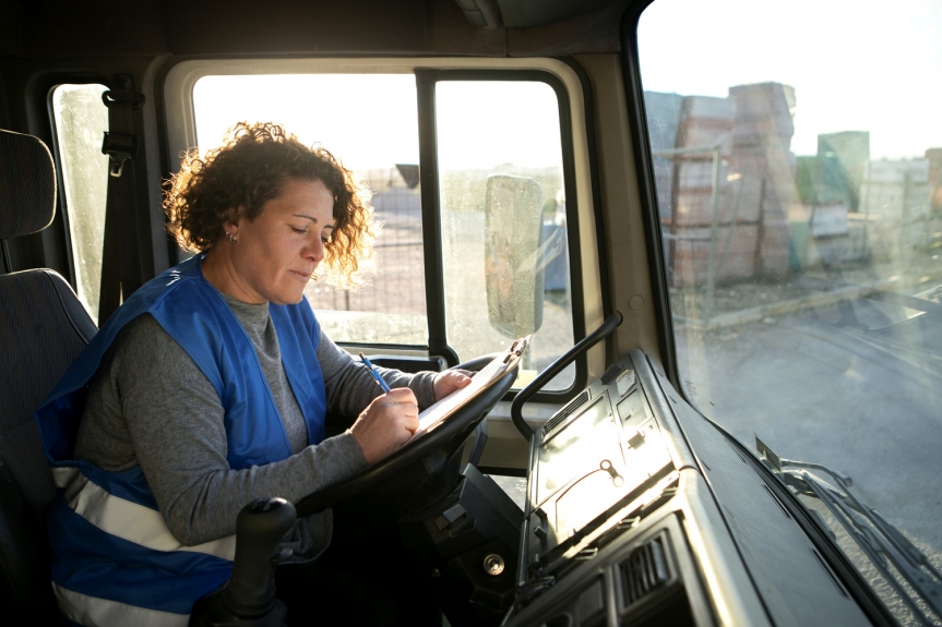 How Las Vegas Truck Driving School Prepares You for the Open Road