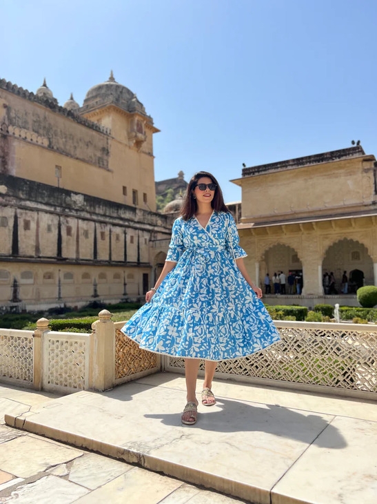 Where to Buy Affordable and Stylish Puff Sleeve Dresses