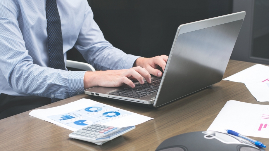How to Write a Winning RFP Response: Tips for Businesses