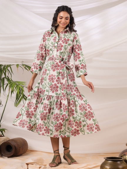 Add a Touch of Elegance to Summer Days with a Classic Kurti Maxi Dress