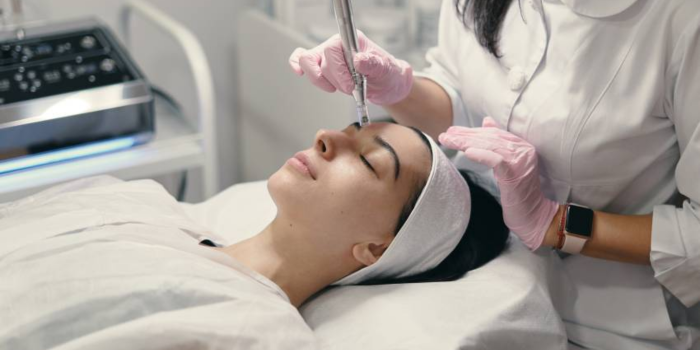 Finding the Best Dermatologist in Gurgaon: Dr. Vandana Bindal at Bindal Clinic