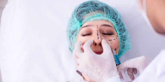 Choosing the Right Plastic Surgeon: Key Factors for Success