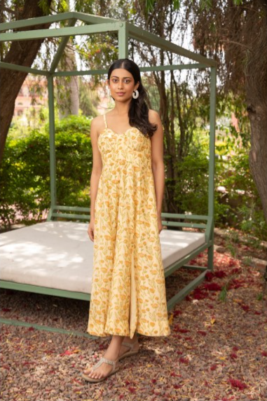 Explore Trendy and Comfortable Yellow Corsets Perfect for Any Occasion