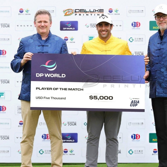Selfie Frames in Dubai: Turning Smiles into Social Shares—and Bigger Cheques!
