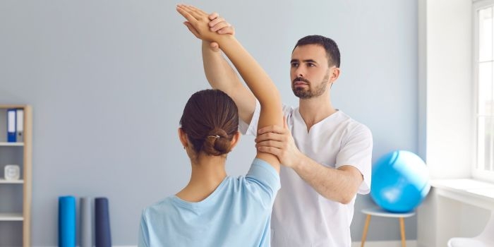 Finding the Right Physiotherapist in Punjabi Bagh: Because You Deserve to Move Without Pain