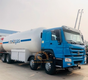 Oil & Gas Industry Truck 