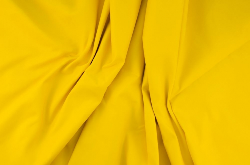 Top 7 Reasons to Choose Yellow Fabric Curtains This Season in the UK