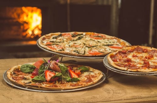How Not to Overeat at a Restaurant – Even If You Want to Order Everything