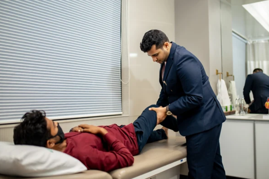 Orthopedic Surgeon in Mumbai – Dr. Rahul Modi and Advanced Robotic Knee Replacement