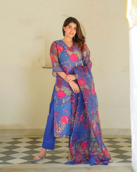 Shop Elegant Floral Print Kurta Sets for Women in Vibrant Colours and Styles