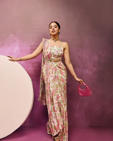 Shop the latest luxury saree for women for an unforgettable festival look