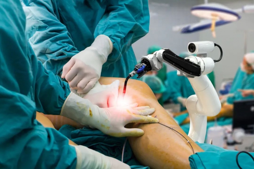 Transforming Mobility with Advanced Robotic Knee Replacement in Bangalore