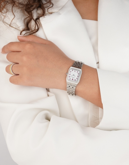 Must-Have Women's Fashion Watches for Fashion-Forward Young Professional Women