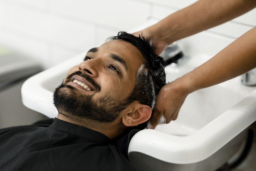 Shampooing after hair transplant: A complete care guide for healthy growth