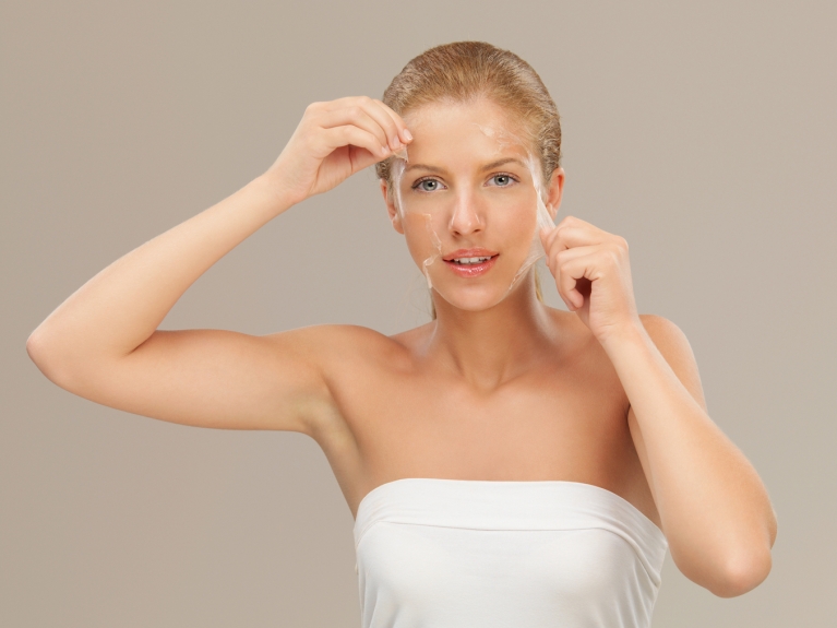 How the Best Dermatologist for Chemical Peel in Delhi Can Transform Your Skin?