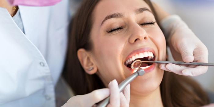 Finding the Right Dentist in Delhi: Why Dentem Clinic Stands Out in Modern Dental Care